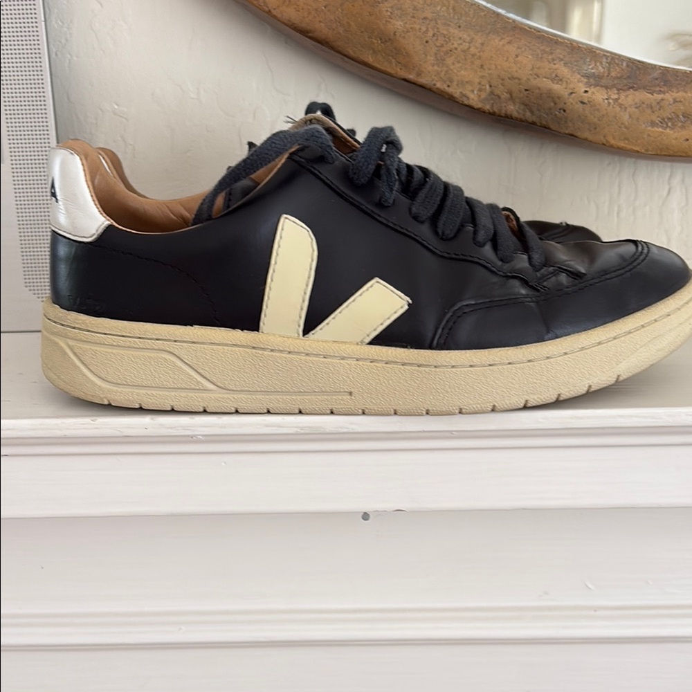 Veja Black and Cream Sneaker- 38/7